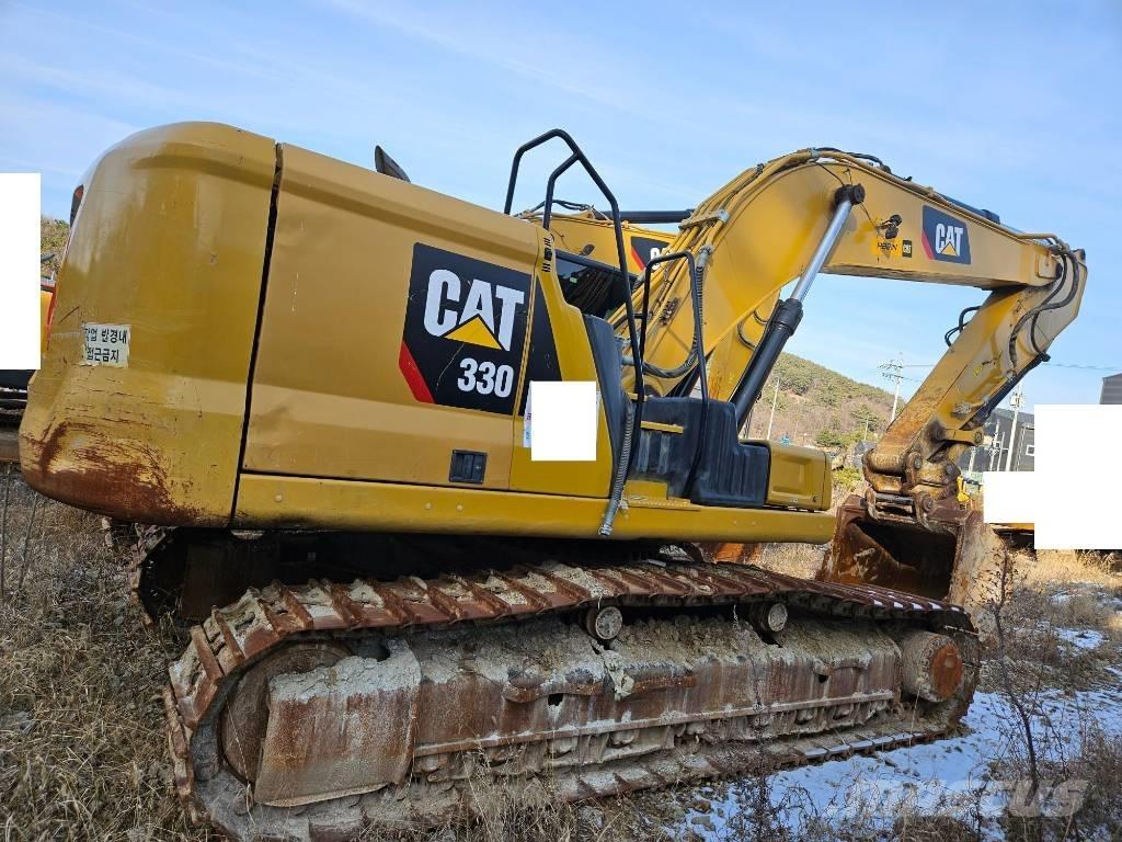 CAT 330 Kāpurķēžu ekskavatori