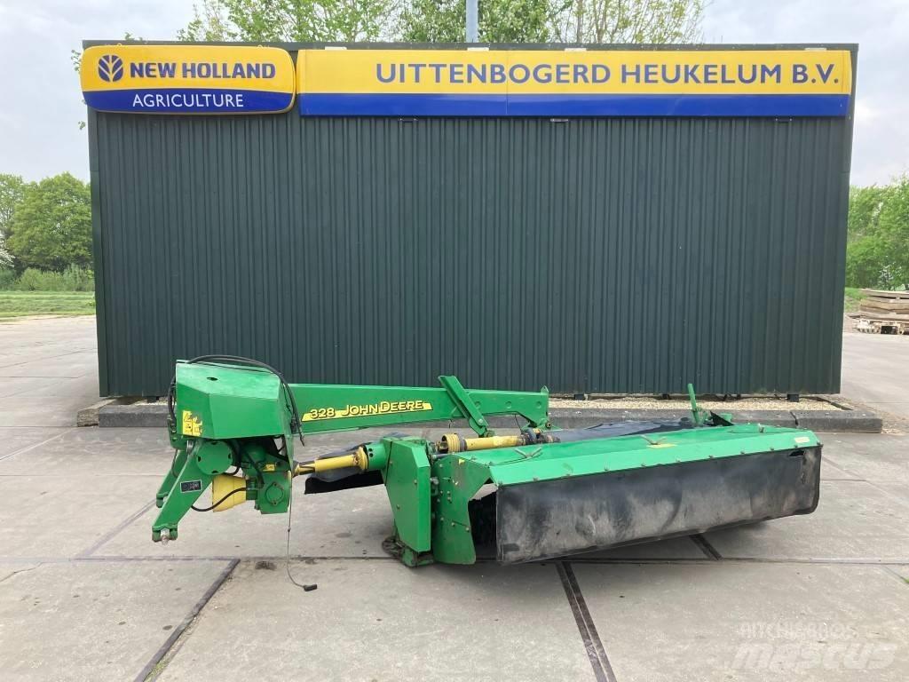John Deere 328 Pļaujmašīnas