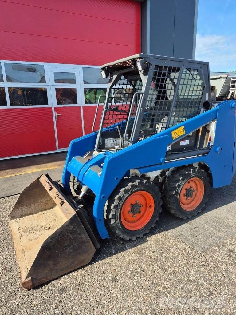 Bobcat 553 Lietoti riteņu kompaktiekrāvēji