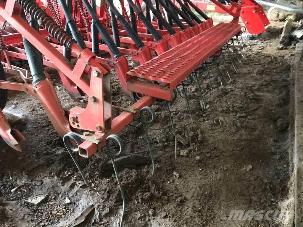 Kuhn BS 300 Sējmašīnas