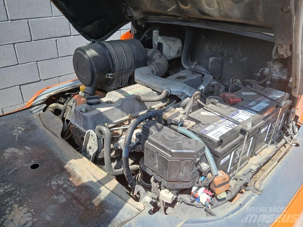 Toyota 42-7 FD 40 Tehnika ar dīzeļa dzinēju
