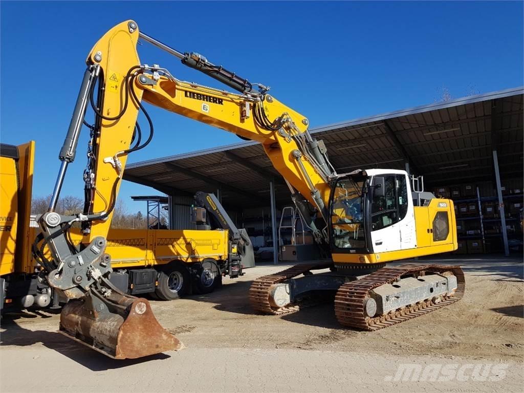 Liebherr R922 Kāpurķēžu ekskavatori