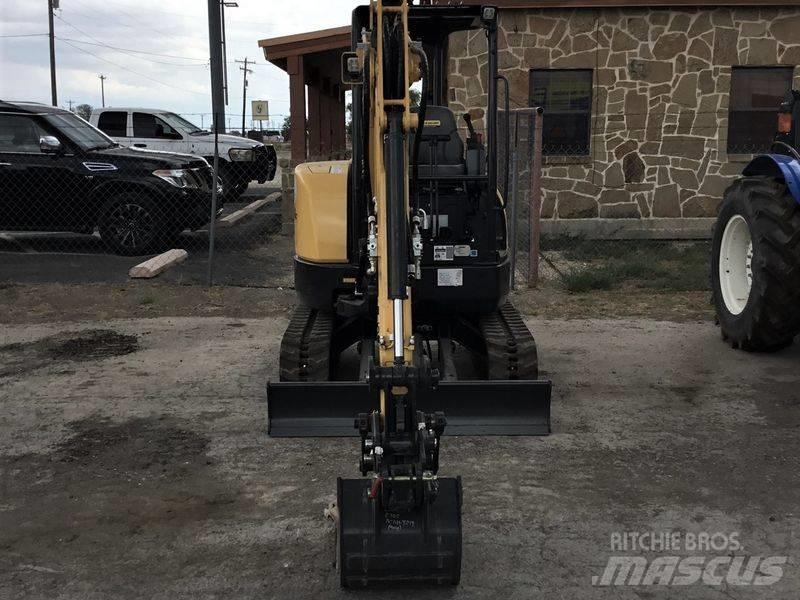 New Holland E30C Mini ekskavatori < 7 t