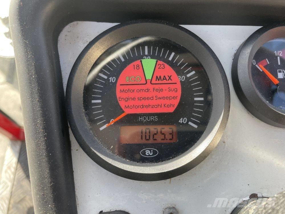 Timan VPM 3400 Ielu tīrīšanas mašīnas