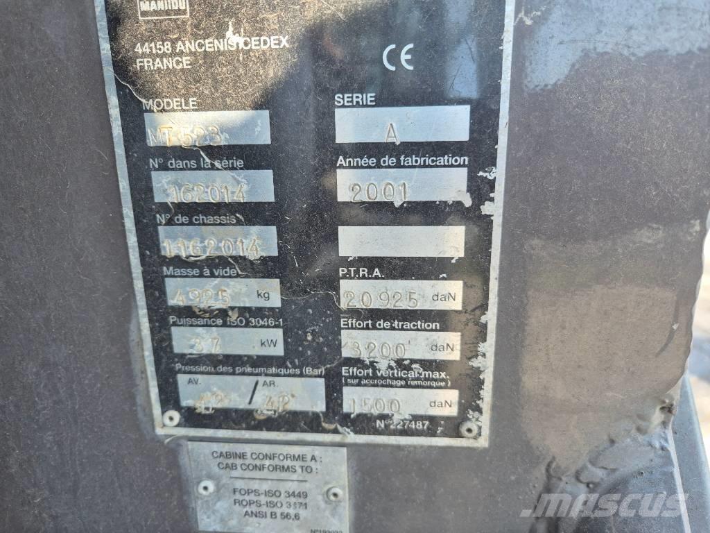 Manitou MT 523 Teleskopiskie manipulatori