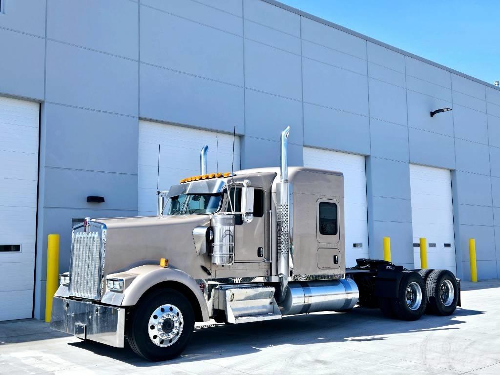 Kenworth W 900 Vilcēji
