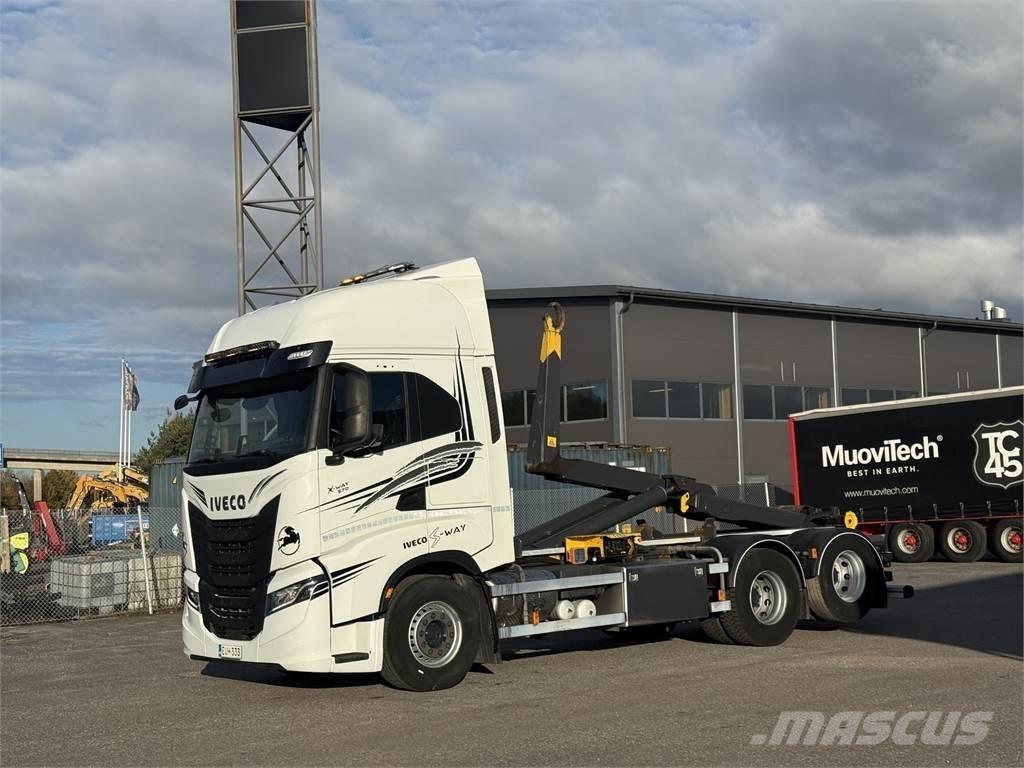 Iveco AS280 6X2 Treileri ar āķi