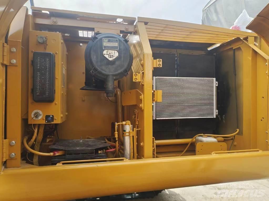 CAT 320 C L Kāpurķēžu ekskavatori