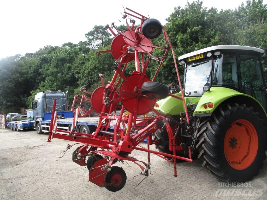 Lely Lotus 770 AWS Grābekļi un siena ārdītāji