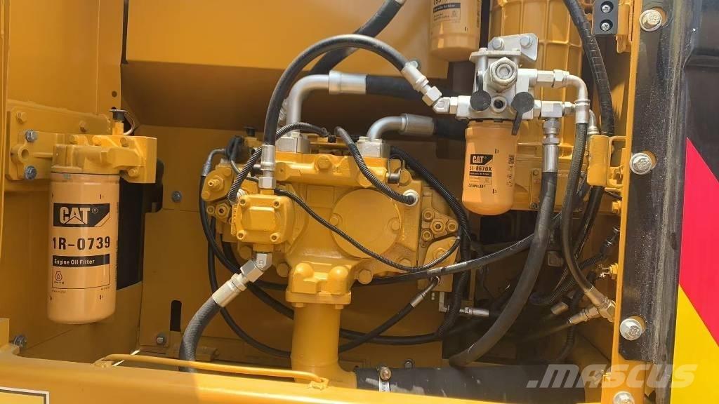 CAT 323 D L Kāpurķēžu ekskavatori
