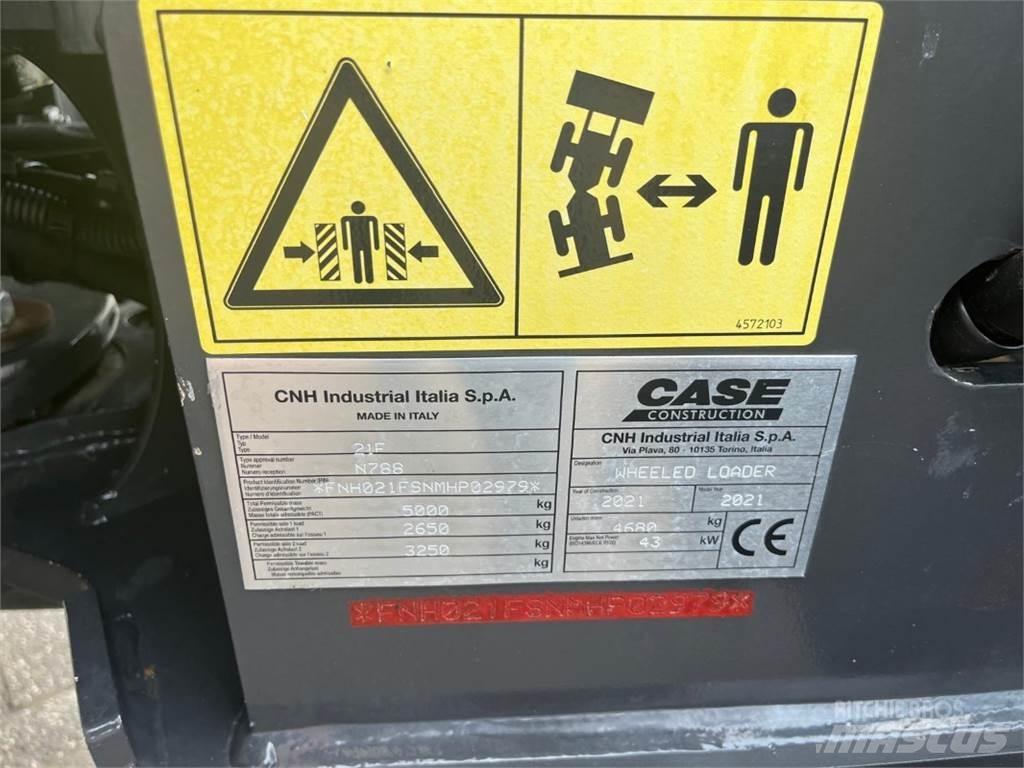 CASE 21F Iekrāvēji uz riteņiem