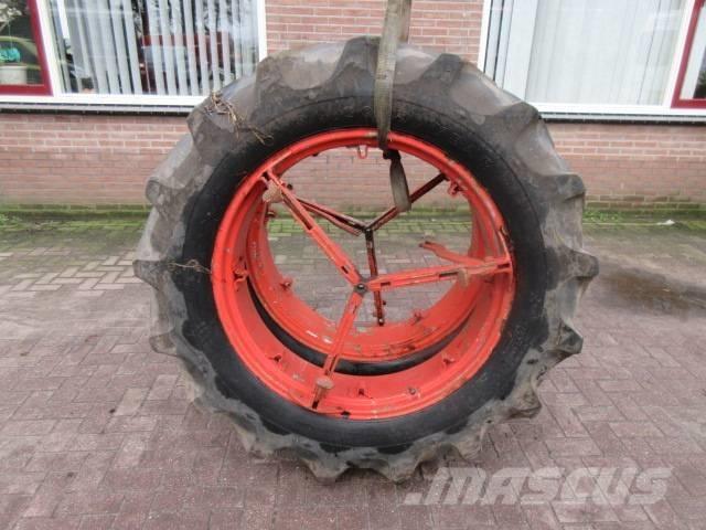 Goodyear 13.6/36 Riepas, riteņi un diski