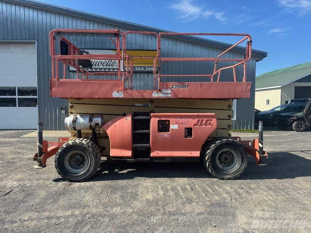 JLG 4394 RT Šķerveida pacēlāji