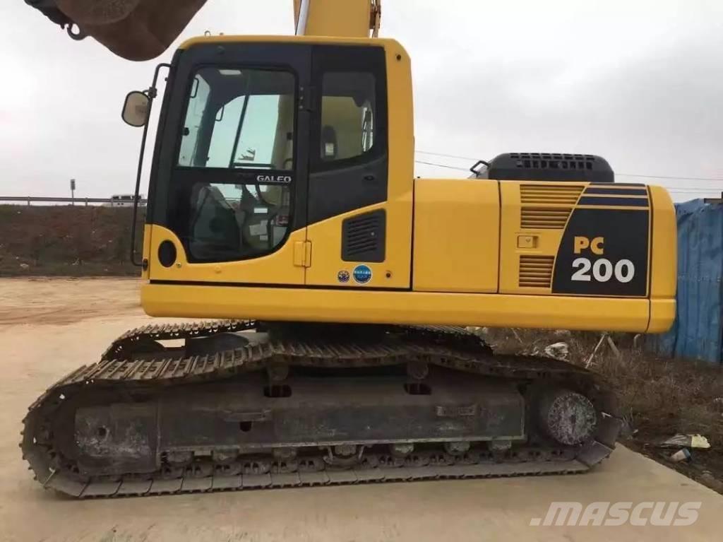 Komatsu pc200-8 Kāpurķēžu ekskavatori