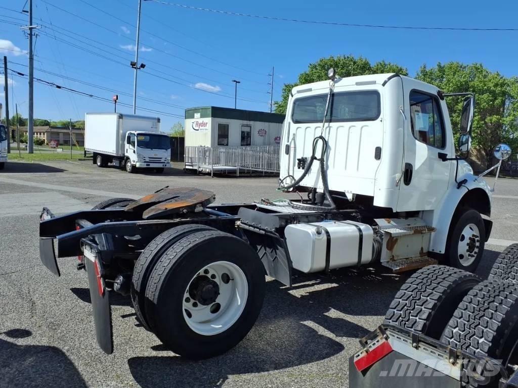 Freightliner M2 106 Vilcēji
