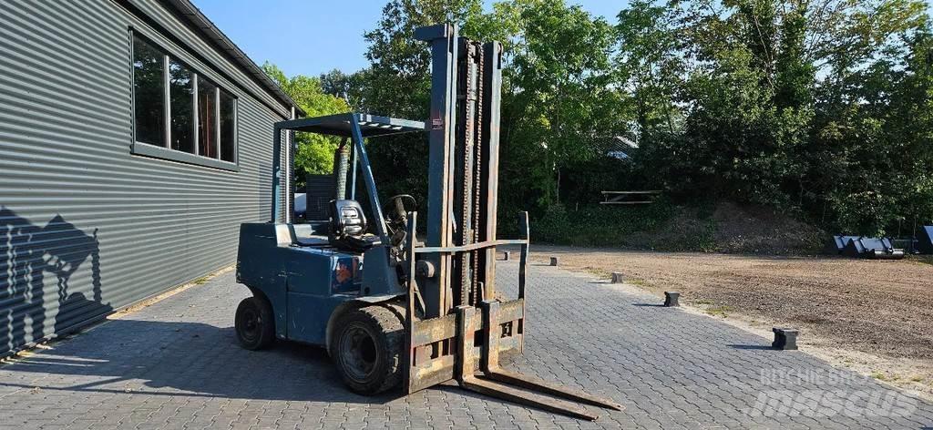Clark 3 ton diesel Autokrāvēji - citi