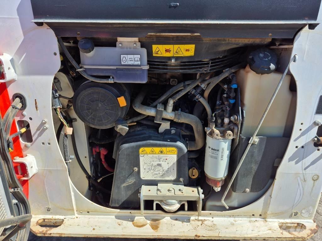 Bobcat T 64 Lietoti riteņu kompaktiekrāvēji