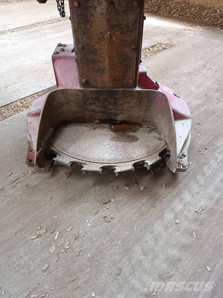  QUADCO 20SG108 Hārvesteru kausi