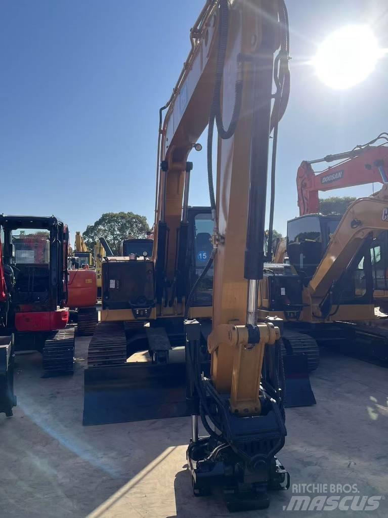 CAT 310 Kāpurķēžu ekskavatori