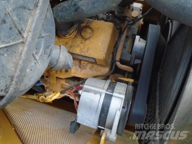 John Deere 450HL Kāpurķēžu buldozeri