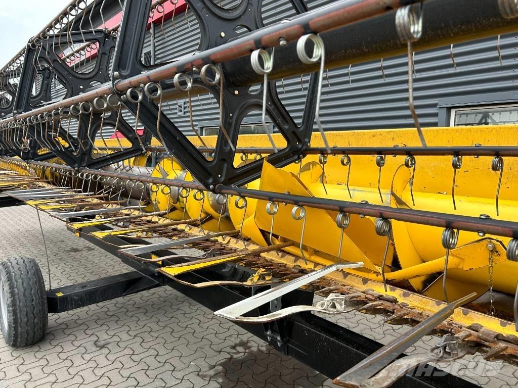 New Holland CR 9080 Ražas novākšanas kombaini