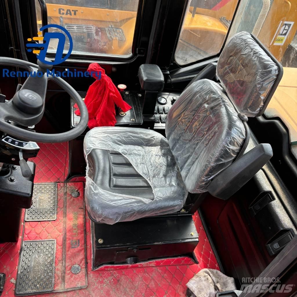 CAT 950 H Iekrāvēji uz riteņiem