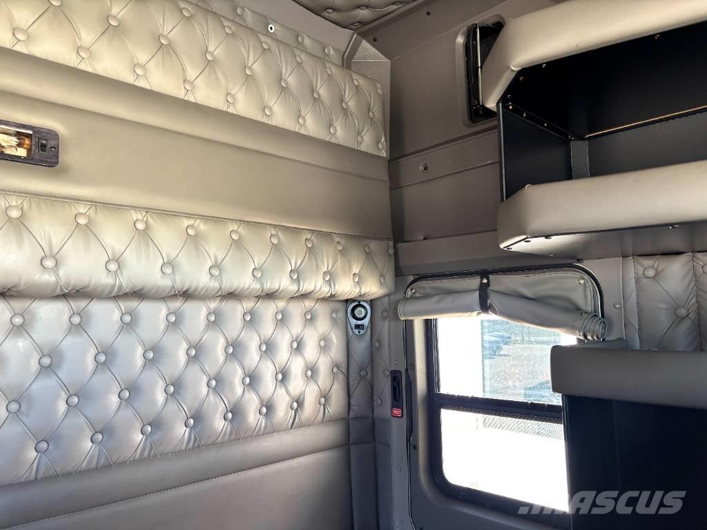 Kenworth W 900 Vilcēji