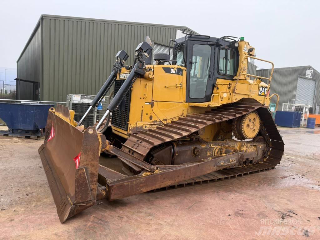 CAT D 6 T LGP Kāpurķēžu buldozeri