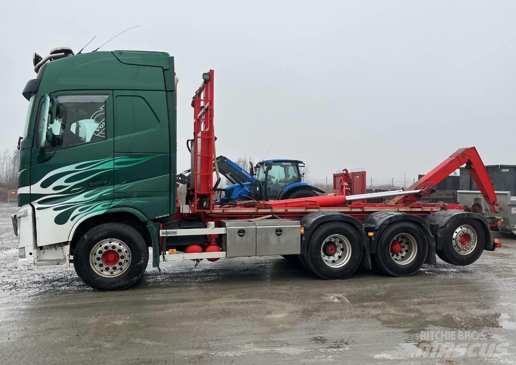 Volvo FH 540 Treileri ar āķi