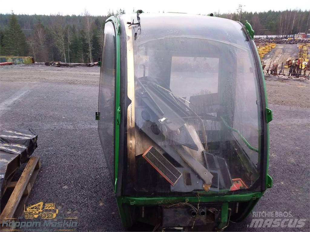 John Deere 1910e Kabīnes un interjers