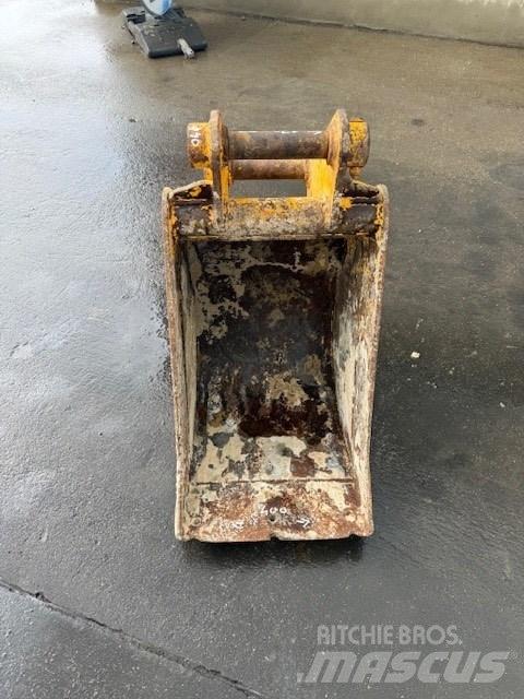 JCB 7-8 TON Grāvju arkls