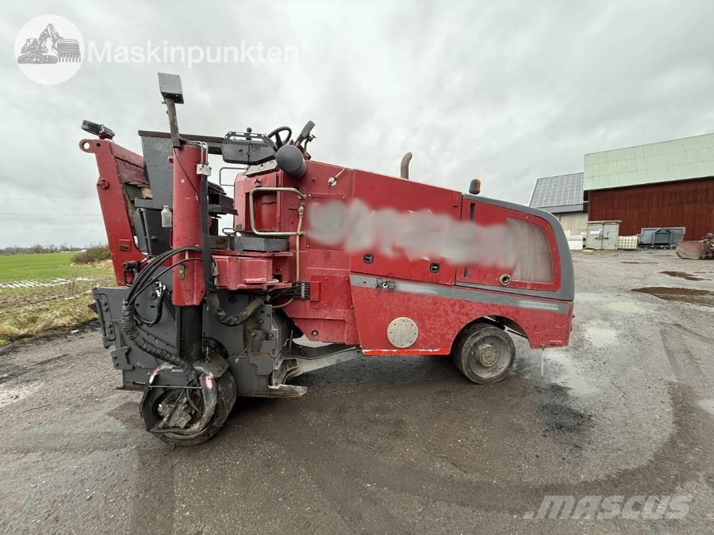 Wirtgen W 100 Asfalta dzesēšanas iekārtas