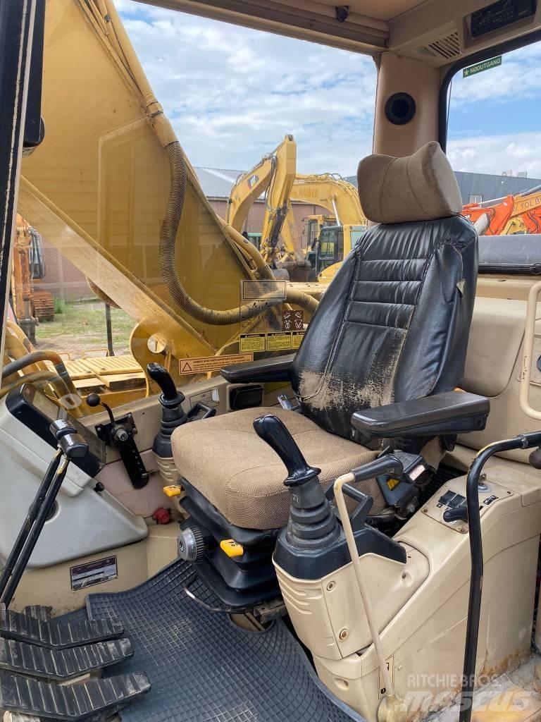 CAT 325 L Kāpurķēžu ekskavatori