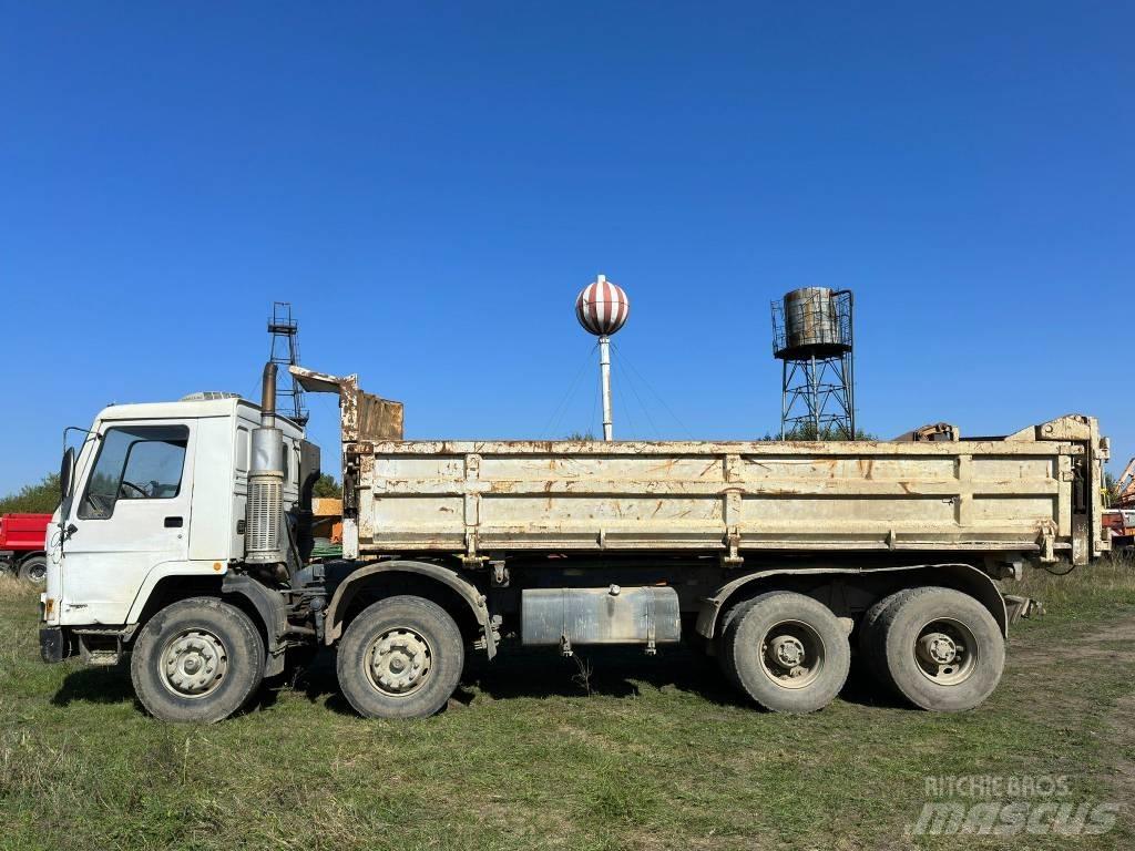 Volvo FL 10 Pašizgāzējs