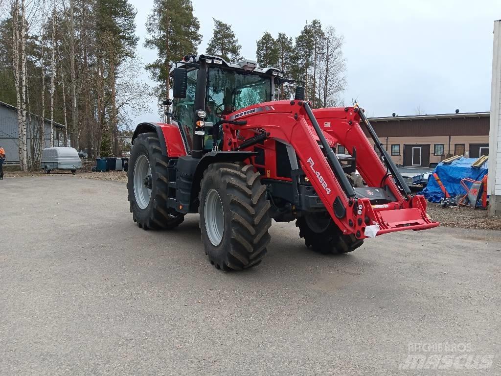 Massey Ferguson 8 S Traktori