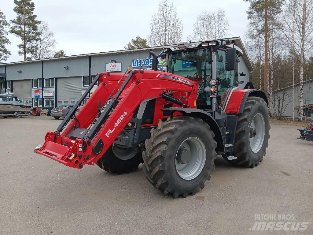 Massey Ferguson 8 S Traktori