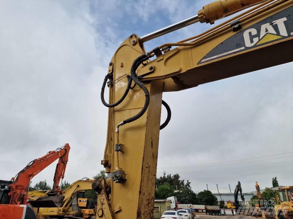 CAT 318 B L Kāpurķēžu ekskavatori