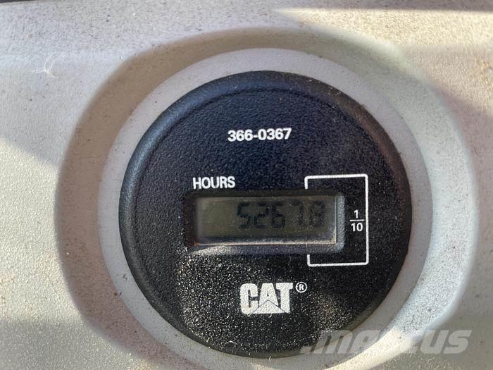 CAT 320FL Kāpurķēžu ekskavatori