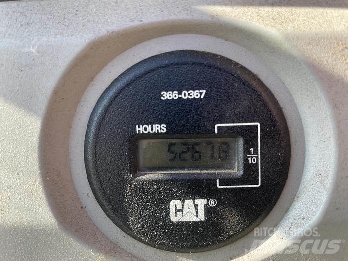 CAT 320FL Kāpurķēžu ekskavatori