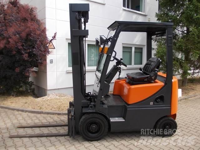 Doosan D 15 G Tehnika ar dīzeļa dzinēju
