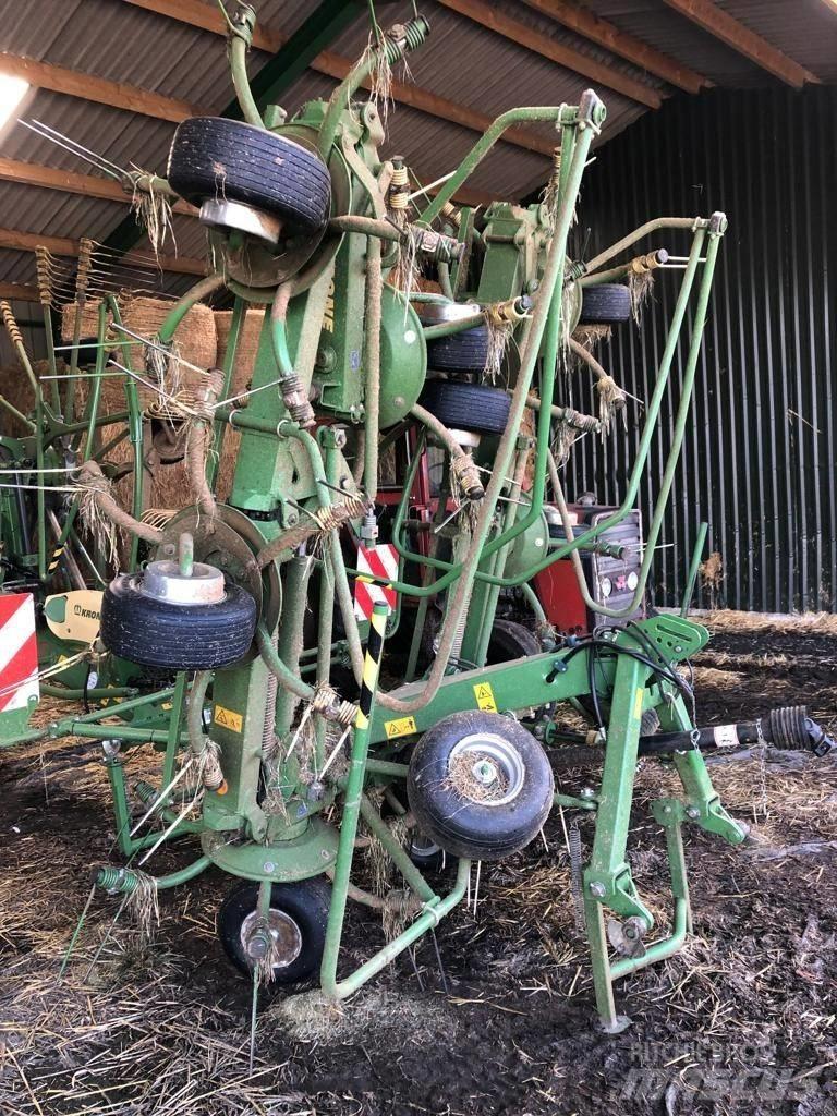 Krone 8.82/8 Tedder Grābekļi un siena ārdītāji