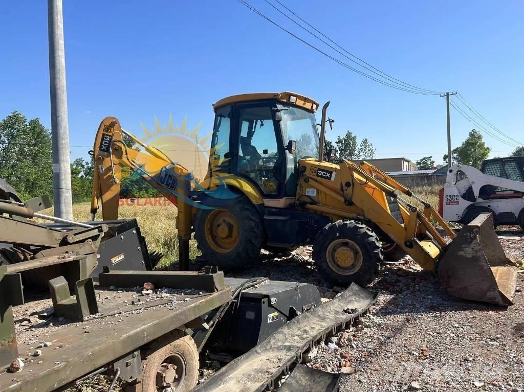 JCB 3 CX Ekskavatori-iekrāvēji