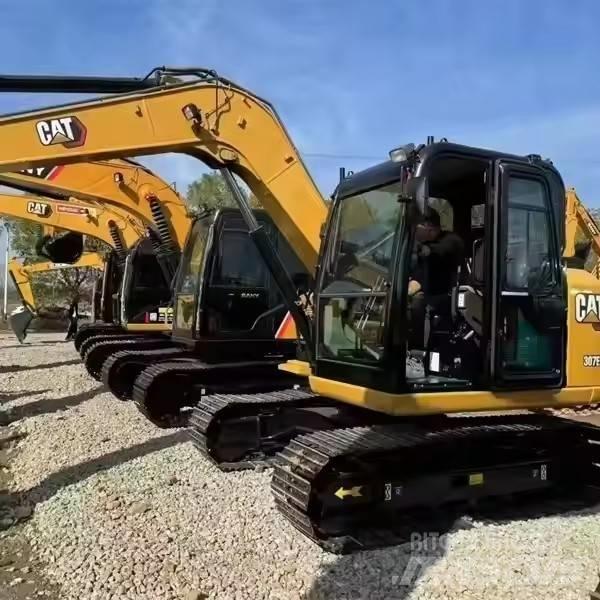 CAT 307 Kāpurķēžu ekskavatori