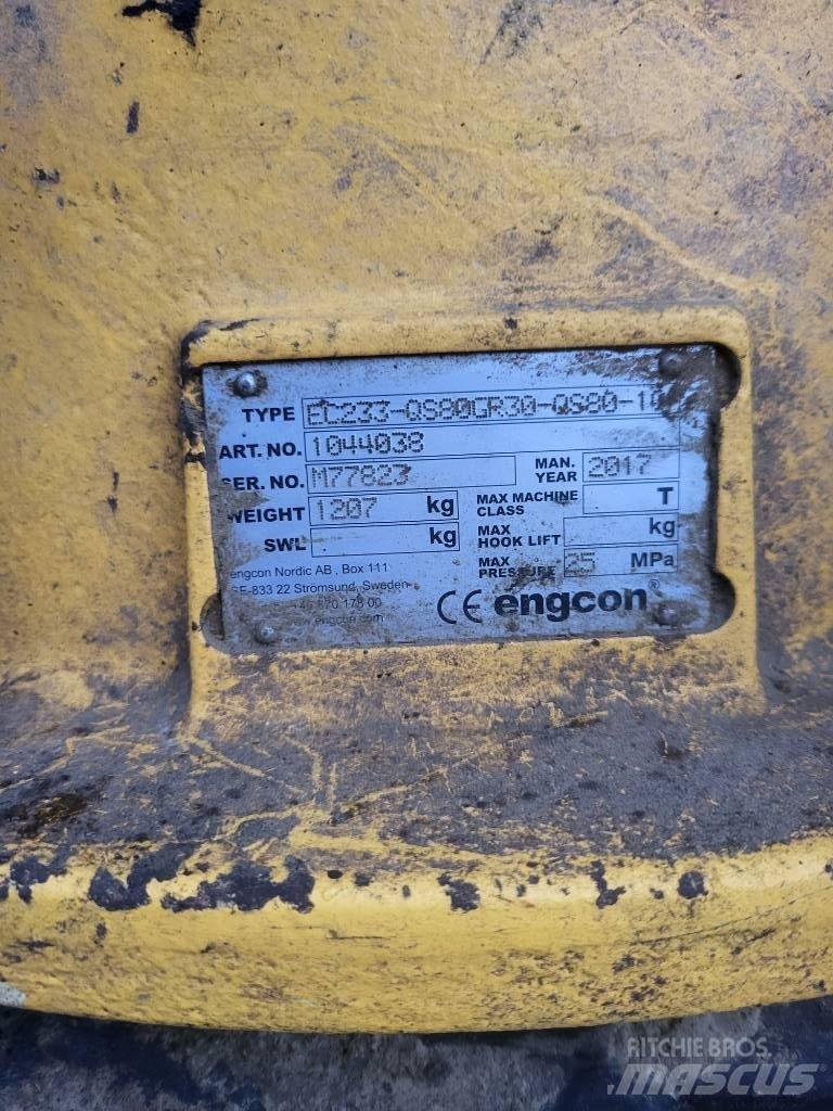 CASE CX 300 D Kāpurķēžu ekskavatori