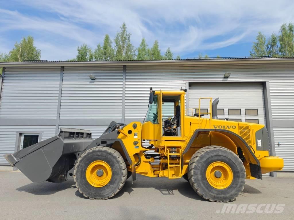 Volvo L 180 E Iekrāvēji uz riteņiem