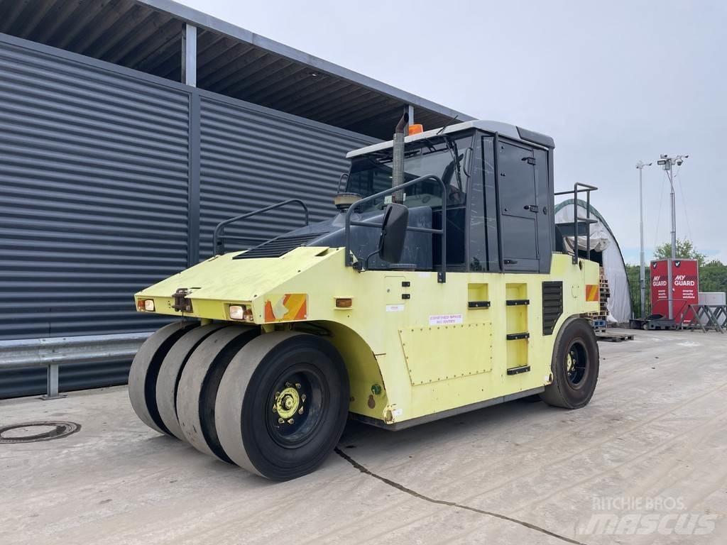 Ammann AP 240 Pneimatiskie veltņi