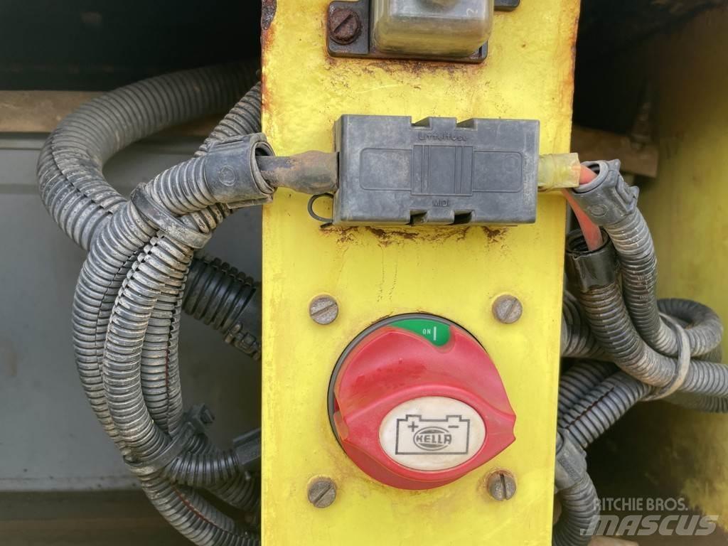 Ammann AP 240 Pneimatiskie veltņi