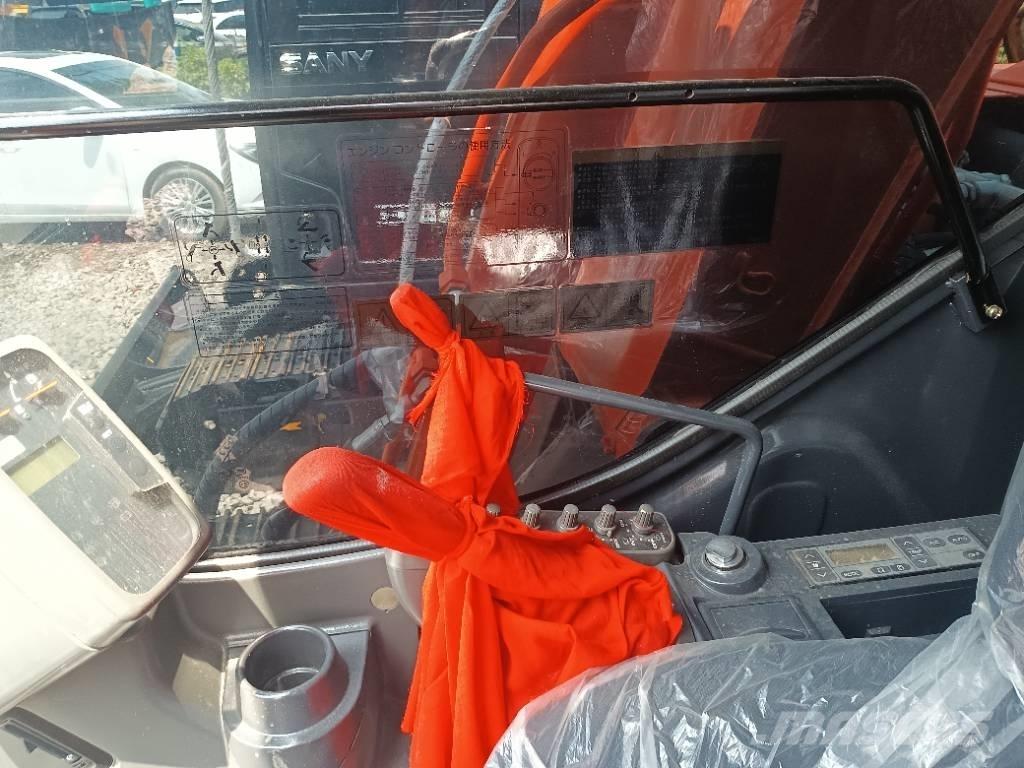 Hitachi ZX 70 Kāpurķēžu ekskavatori