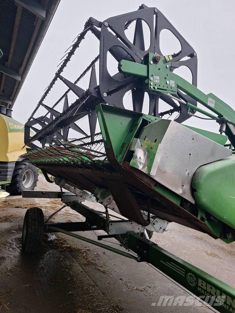 John Deere T 550 Ražas novākšanas kombaini