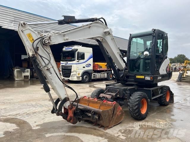 Bobcat E 57 W Ekskavatori uz riteņiem